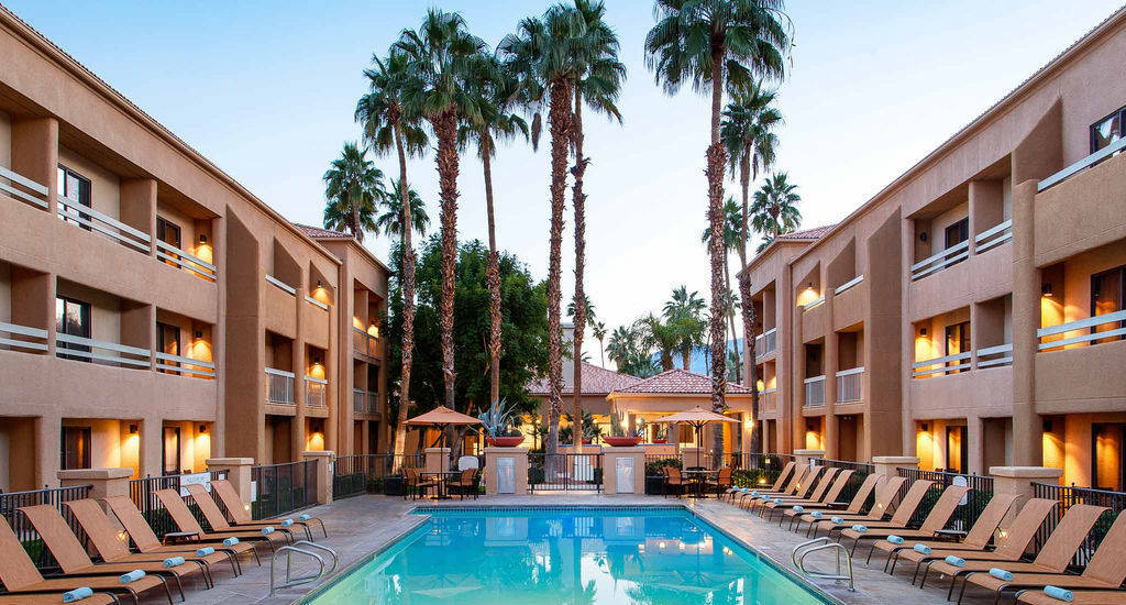 Hotel Courtyard By Marriott Palm Springs Extérieur photo